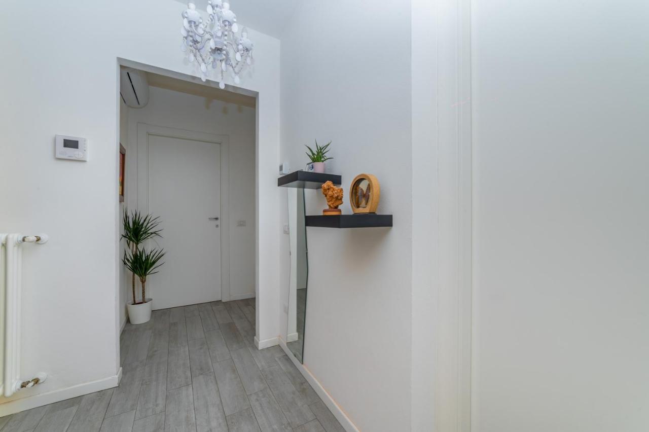 Parma Residential Apartment Con Balcone Экстерьер фото